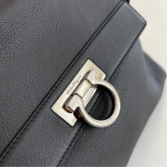 Salvatore Ferragamo Sofia Shoulder Bag Dark Gray Pebble Calfskin - Picture 6 of 16